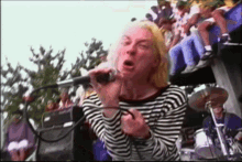 thom-yorke-thom.gif