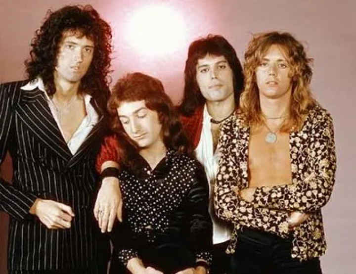 queen19733.jpg